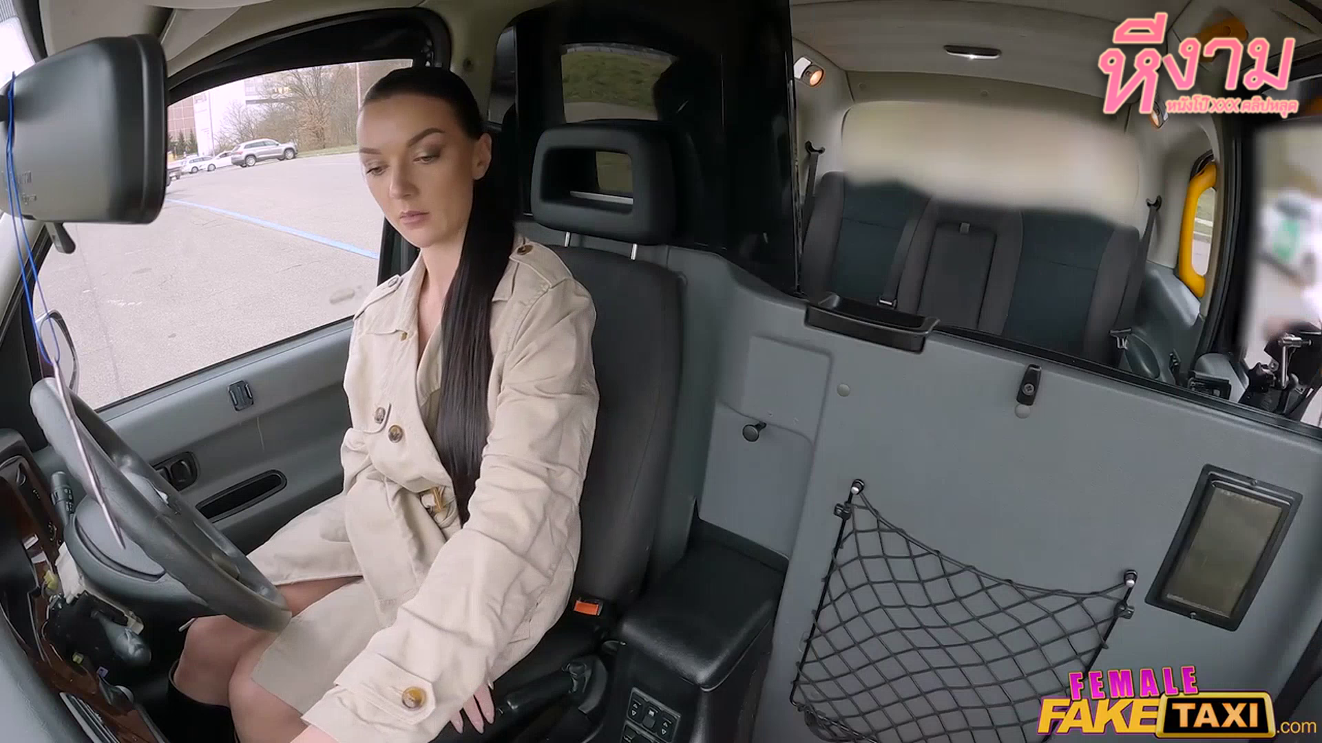 หนังโป๊ฝรั่ง Female Fake Taxi - Lady Gang แท็กซี่สาวนมใหญ่ขี้เงี่ยนเจอผู้โดยสารหนุ่มผิวสีควยใหญ่ เลยตะล่อมชวนเย็ดเลยจอดรถข้างทางเอากันเบาะหลัง